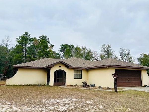 8341 W Oak St, Crystal River, FL 34428