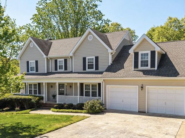 2227 Bay Pointe Drive, Hixson, TN 37343