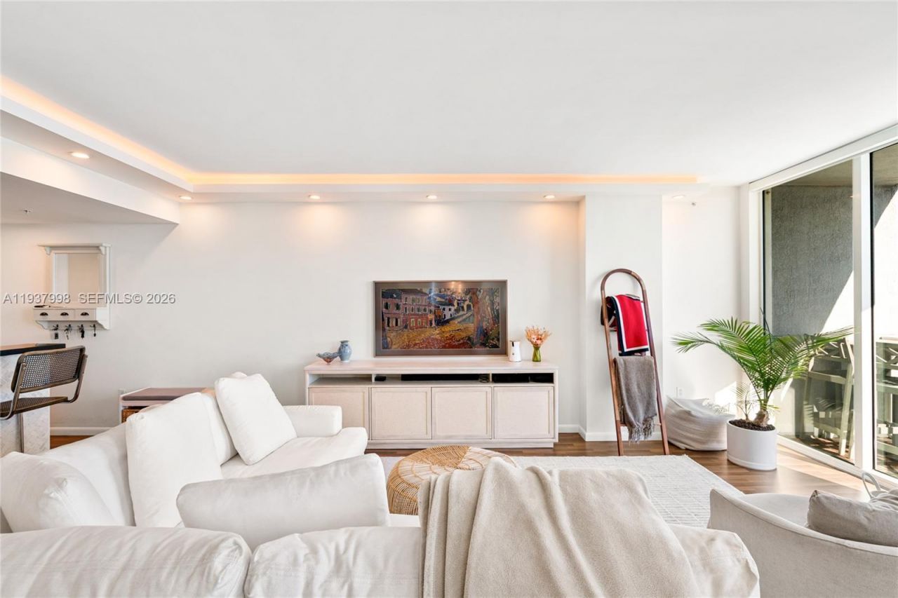 244 Biscayne Blvd, Unit 1703, Miami, FL 33132 Photo