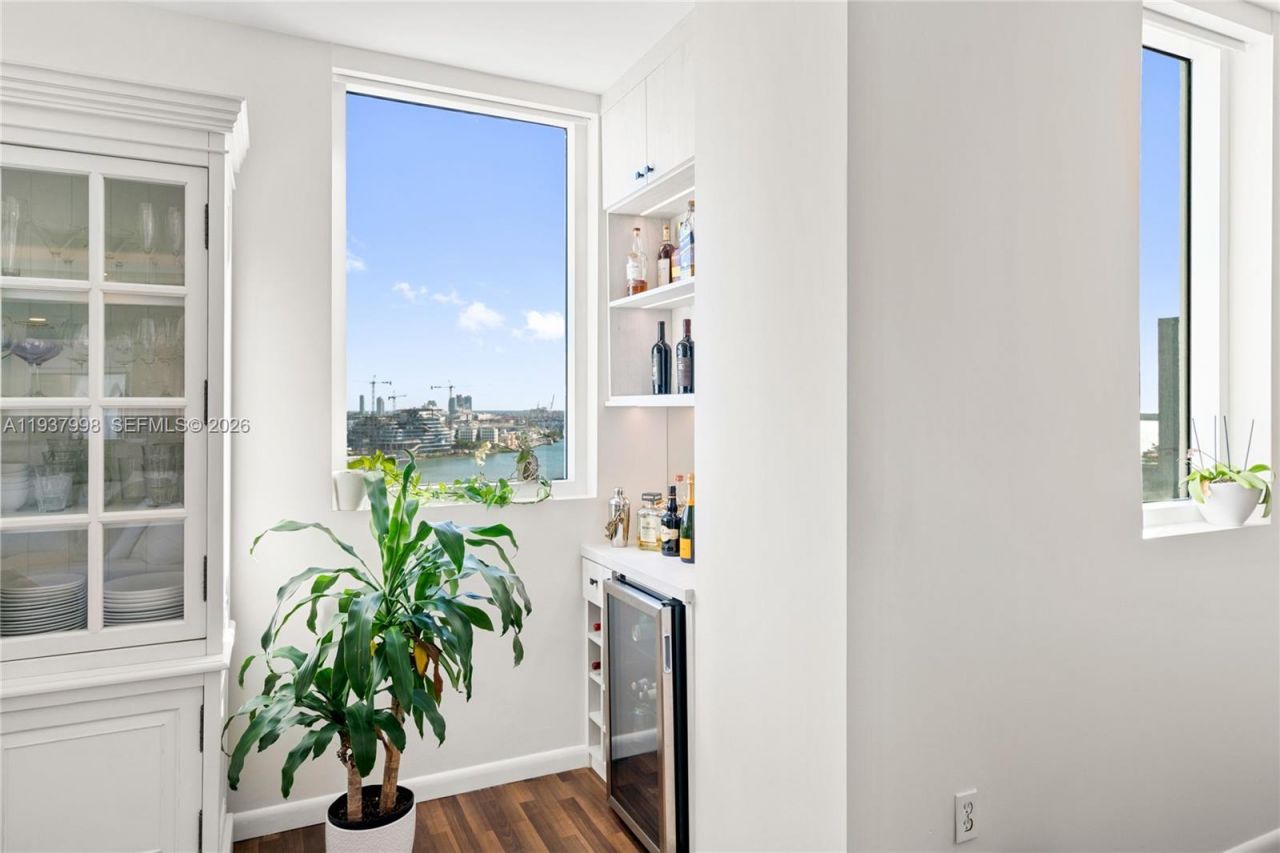 244 Biscayne Blvd, Unit 1703, Miami, FL 33132 Photo