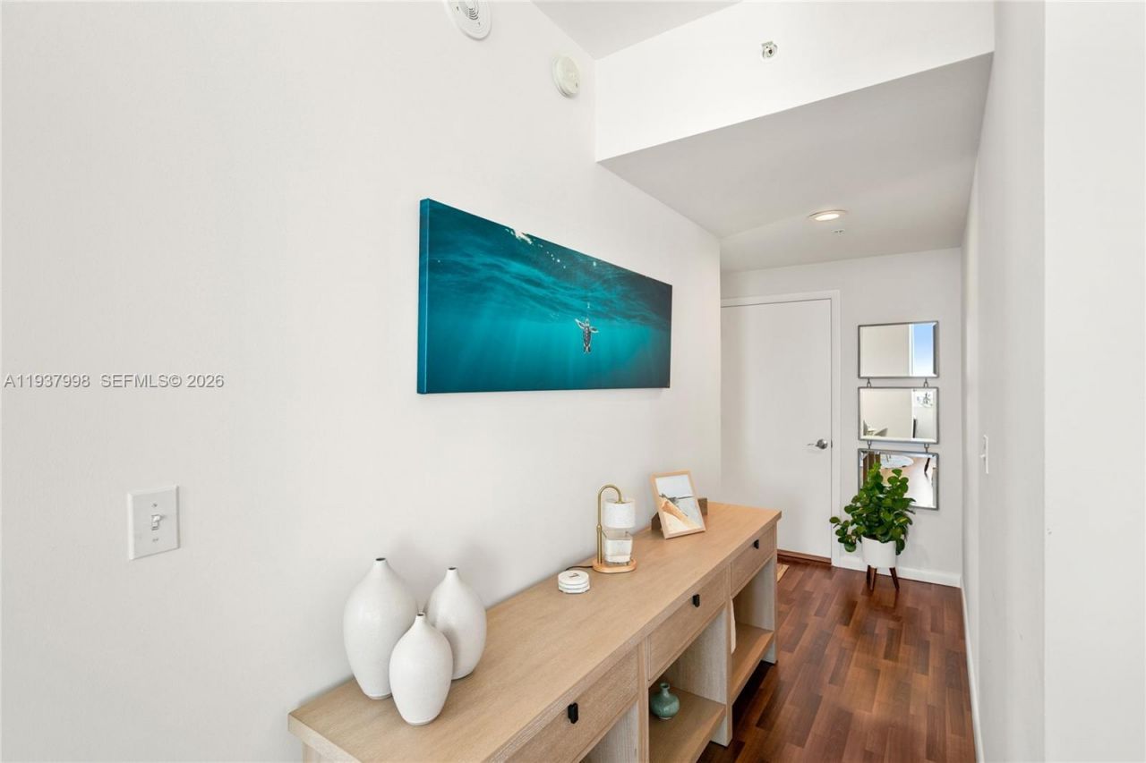 244 Biscayne Blvd, Unit 1703, Miami, FL 33132 Photo