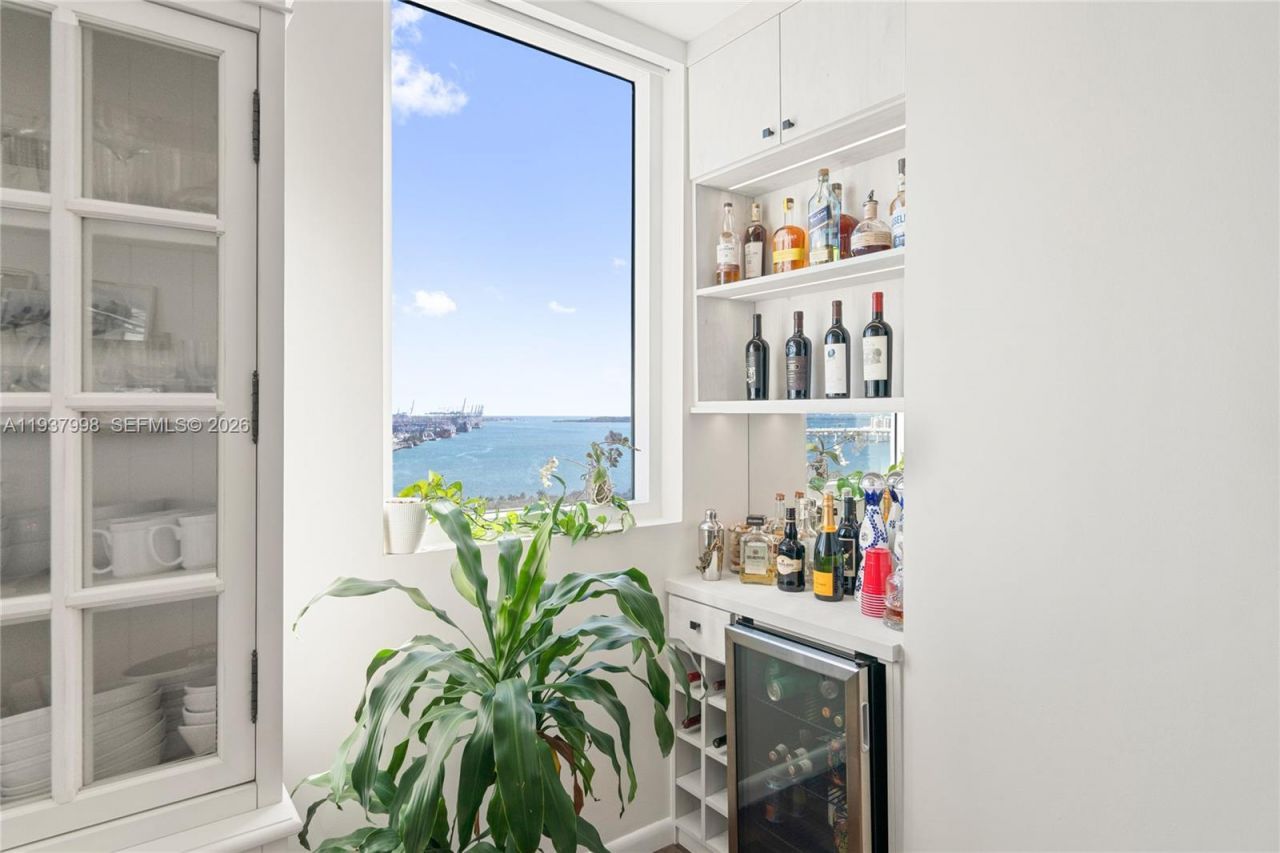 244 Biscayne Blvd, Unit 1703, Miami, FL 33132 Photo