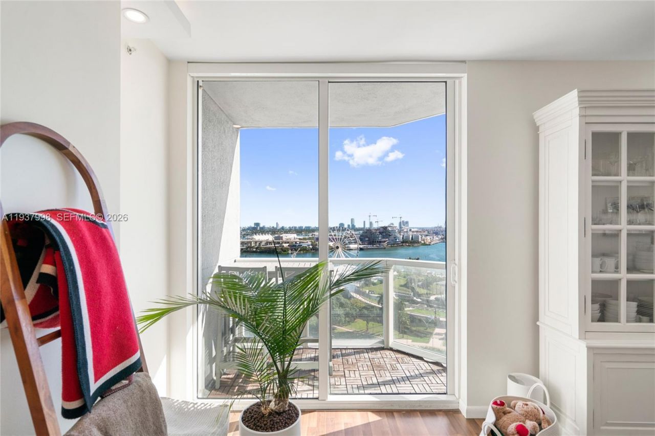 244 Biscayne Blvd, Unit 1703, Miami, FL 33132 Photo