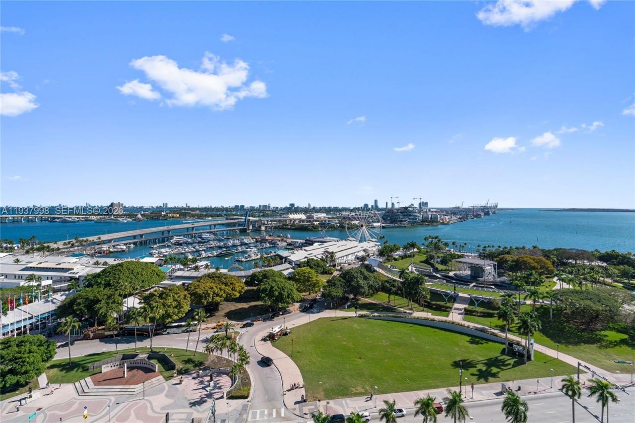 244 Biscayne Blvd, Unit 1703, Miami, FL 33132 Photo