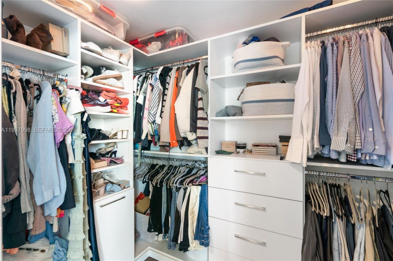 244 Biscayne Blvd, Unit 1703, Miami, FL 33132 Photo