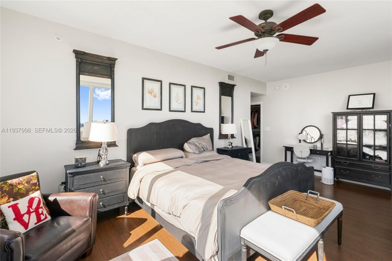 244 Biscayne Blvd, Unit 1703, Miami, FL 33132 Photo