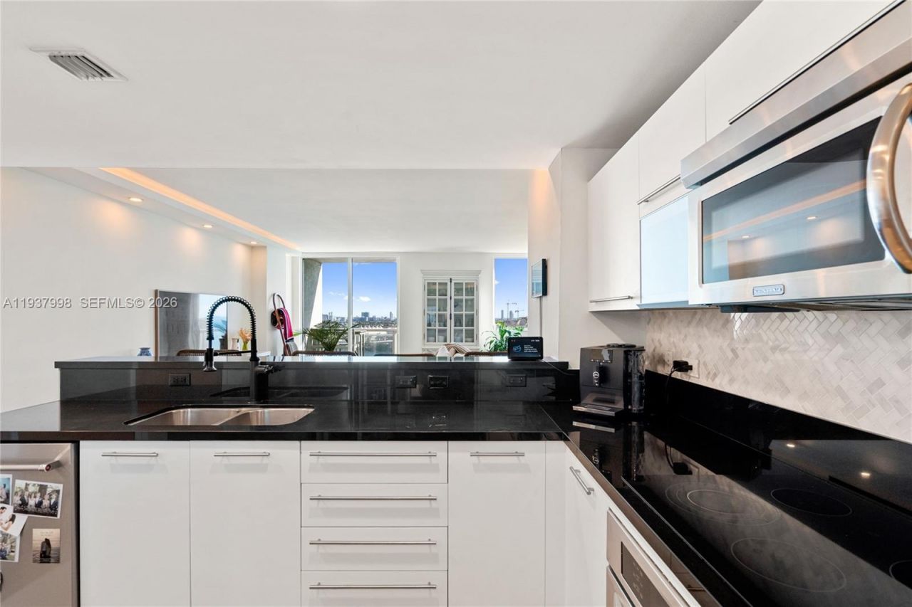 244 Biscayne Blvd, Unit 1703, Miami, FL 33132 Photo