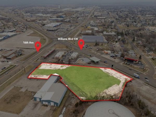 2501 Williams Boulevard SW, Cedar Rapids, IA 52404