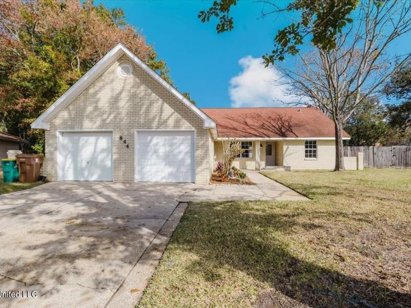 844 Carolee Circle, Biloxi, MS 39532