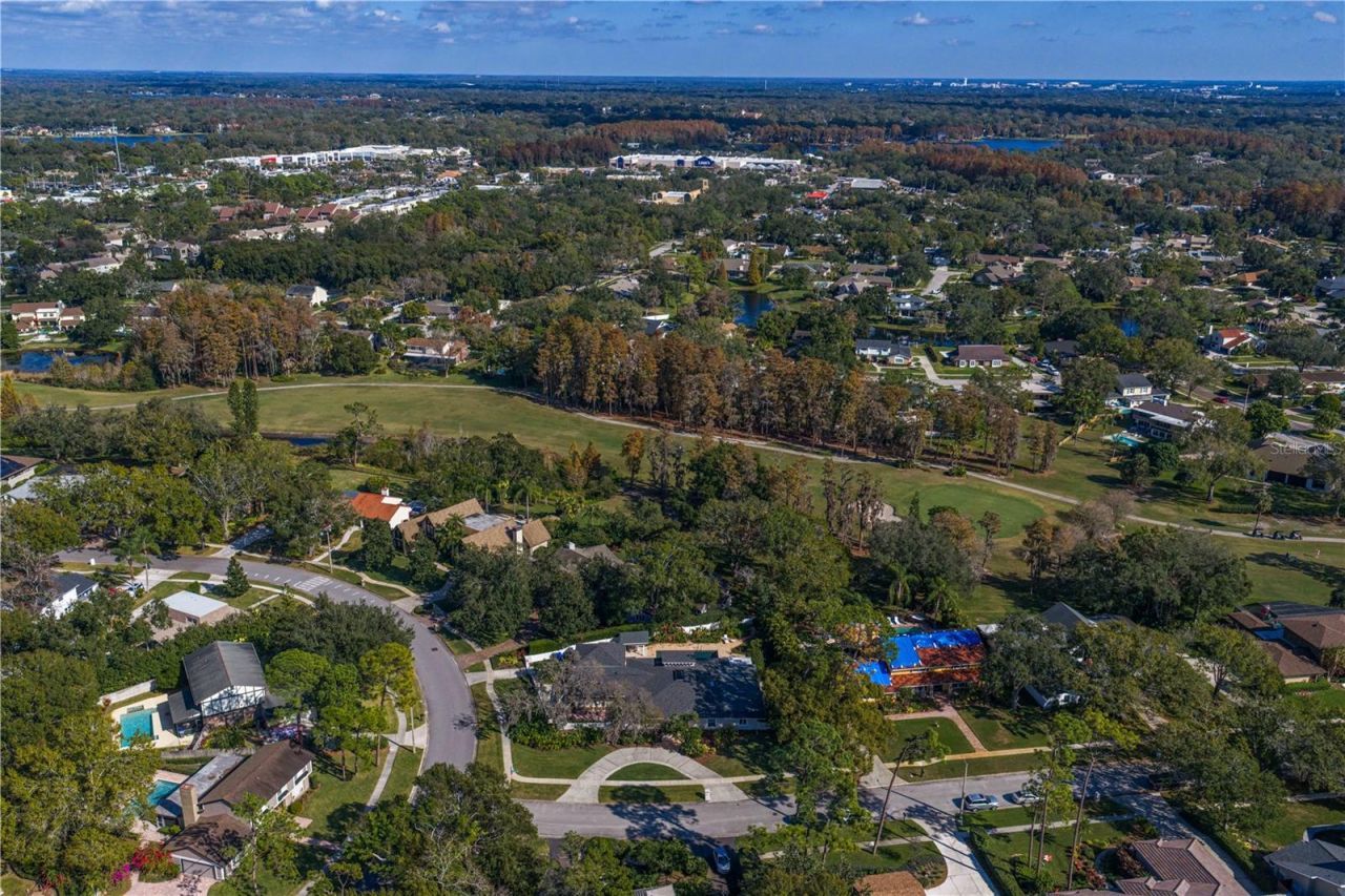 12915 Golf Crest Terrace, Tampa, FL 33618 Photo