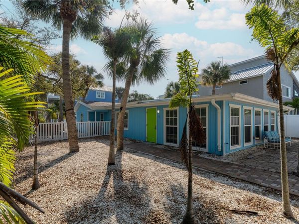 604 AVENIDA DE MAYO, SARASOTA, FL 34242