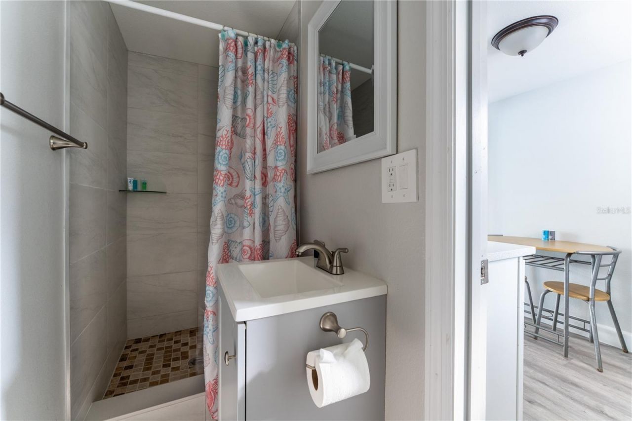 604 Avenida De Mayo, Sarasota, FL 34242 Photo