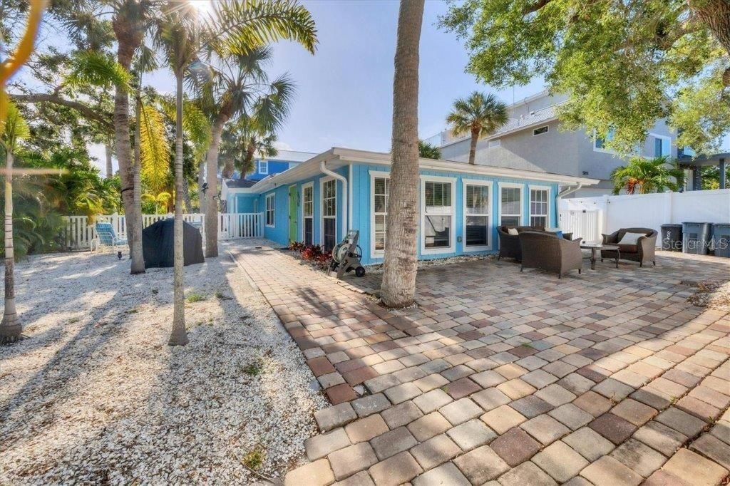 604 Avenida De Mayo, Sarasota, FL 34242 Photo