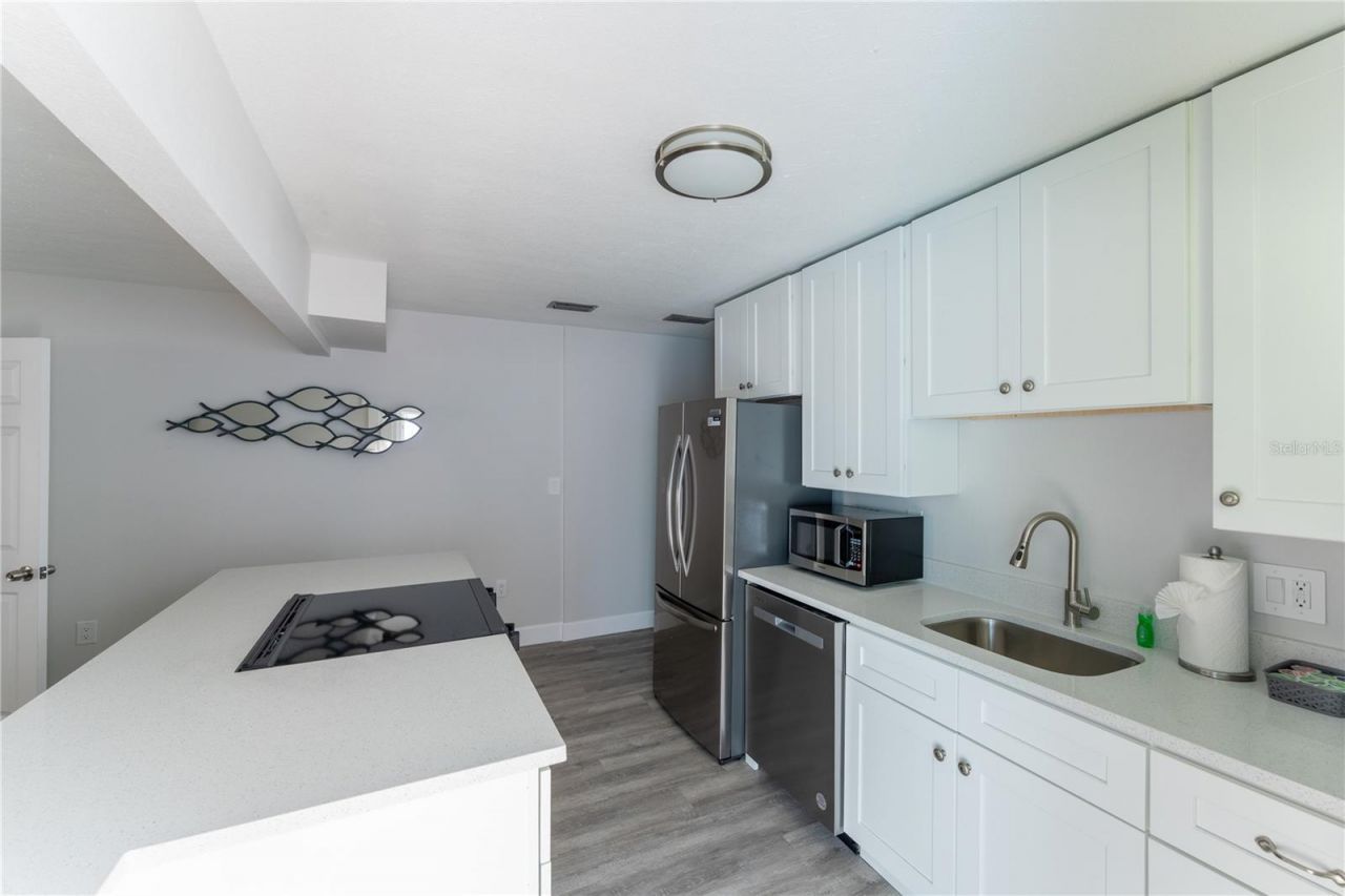 604 Avenida De Mayo, Sarasota, FL 34242 Photo