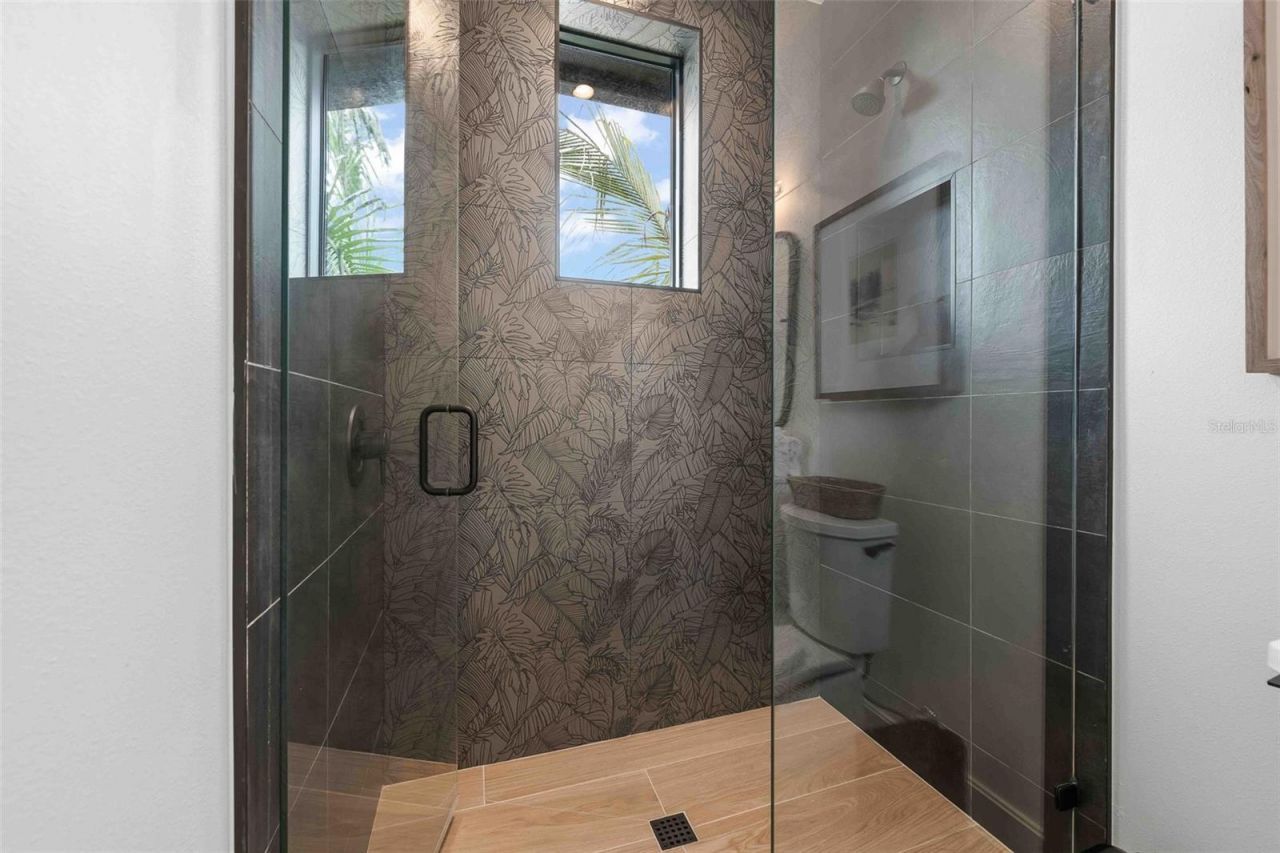 5612 Guava Street, Holmes Beach, FL 34217 Photo