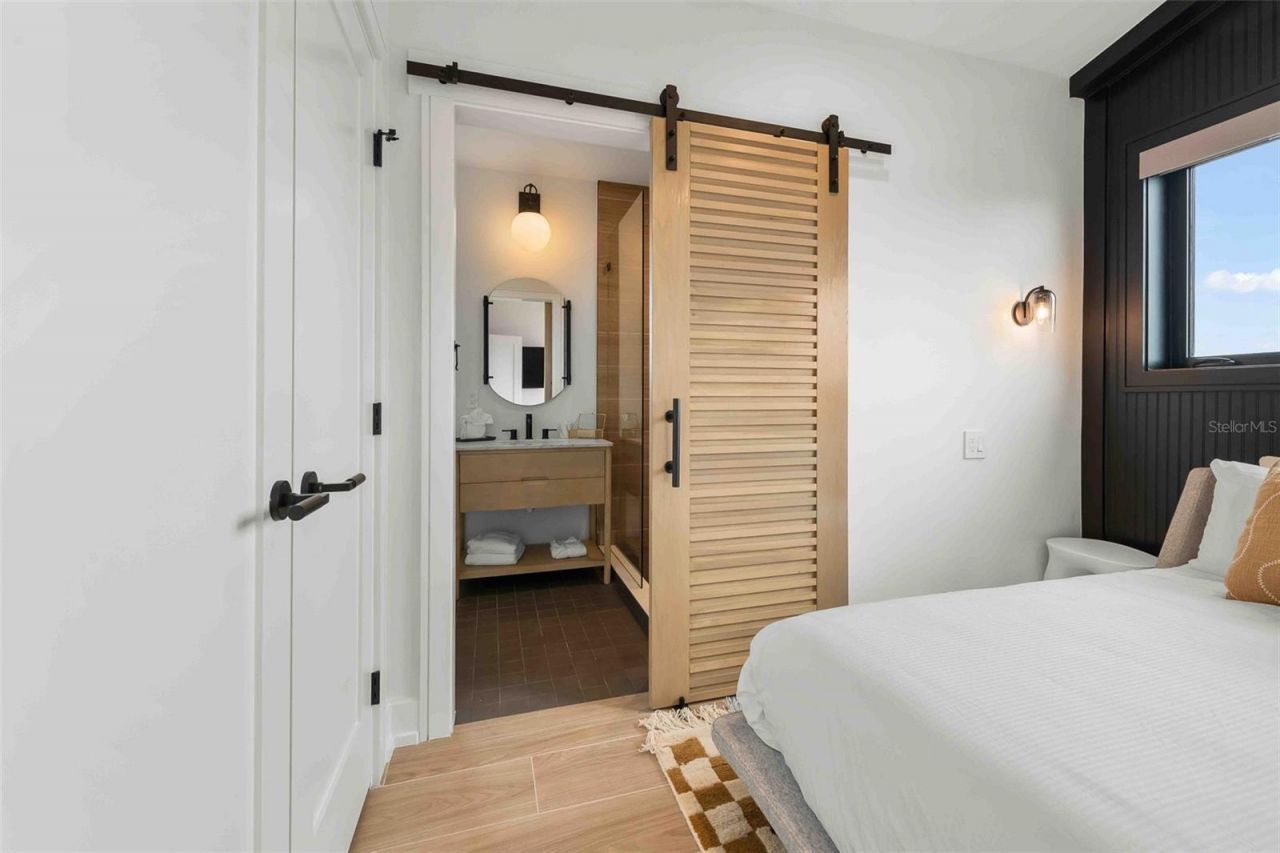 5612 Guava Street, Holmes Beach, FL 34217 Photo