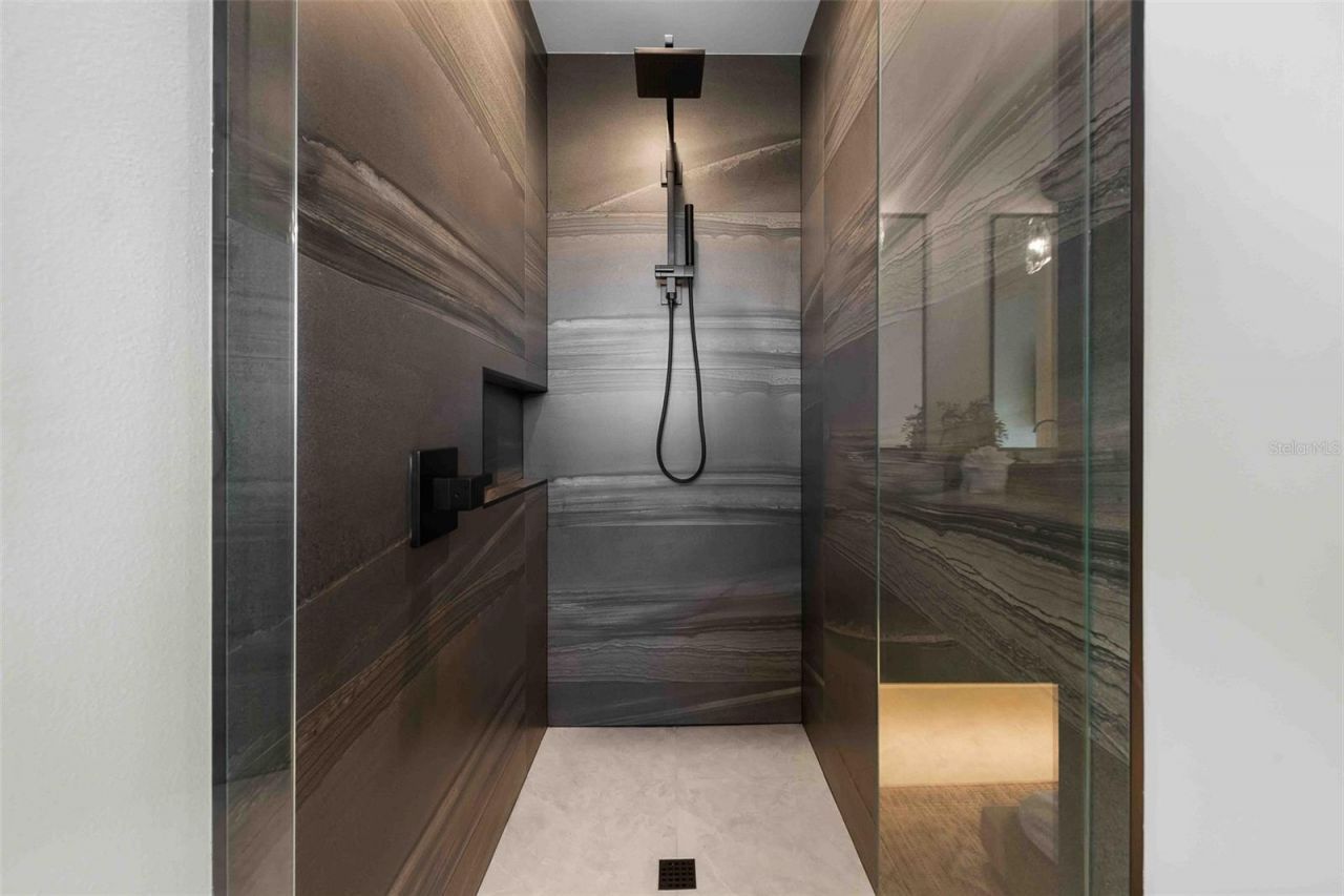 5612 Guava Street, Holmes Beach, FL 34217 Photo