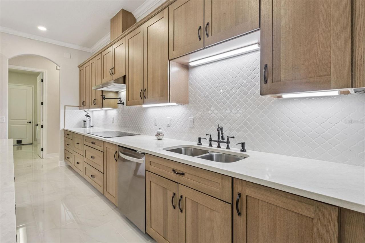 25499 Hawks Run Lane, Sorrento, FL 32776 Photo