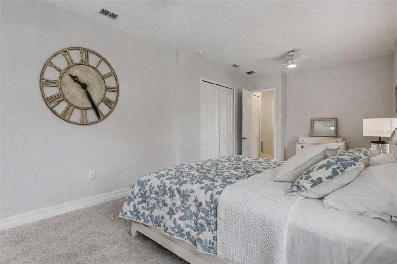 25499 Hawks Run Lane, Sorrento, FL 32776 Photo