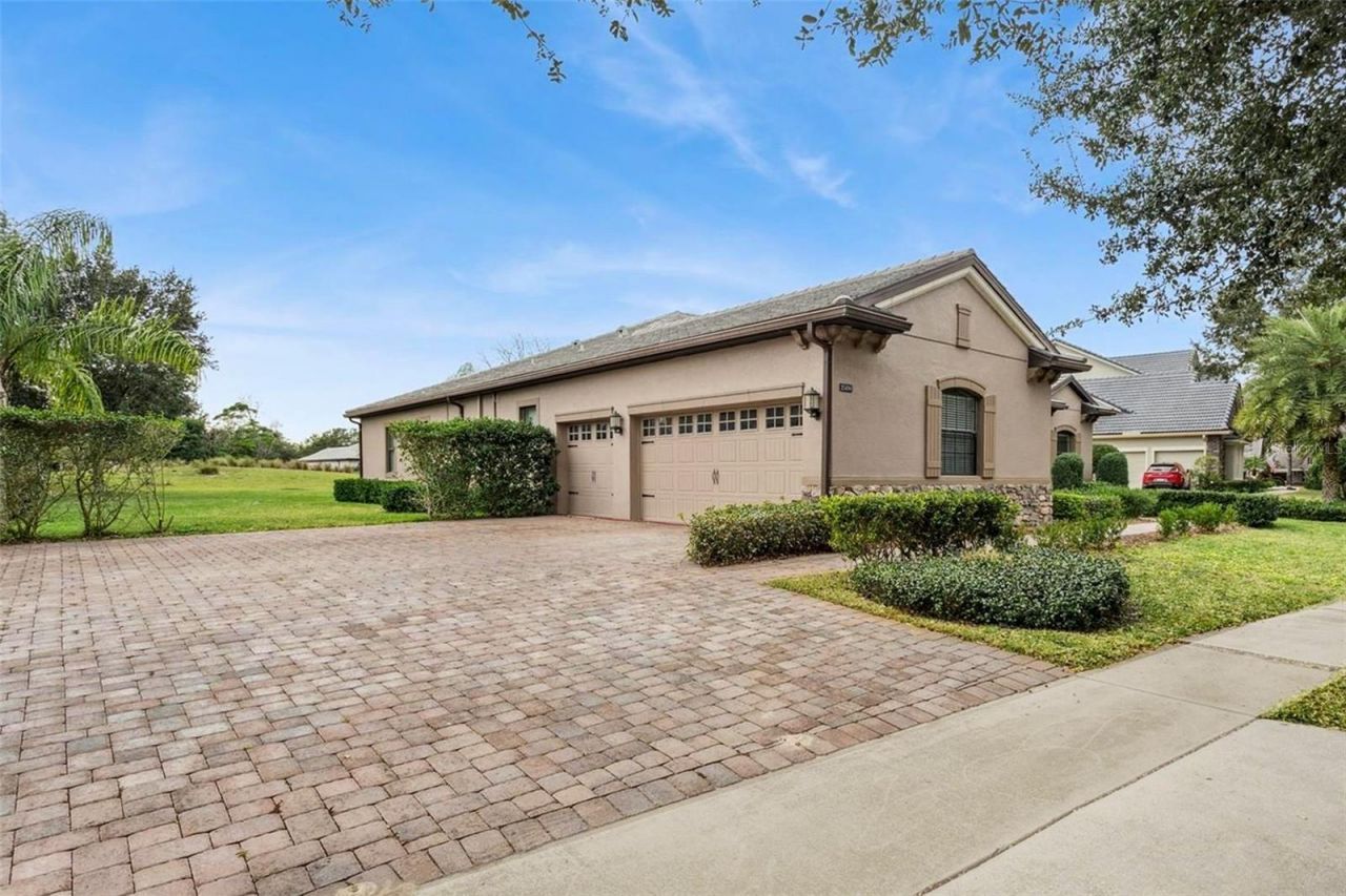 25499 Hawks Run Lane, Sorrento, FL 32776 Photo