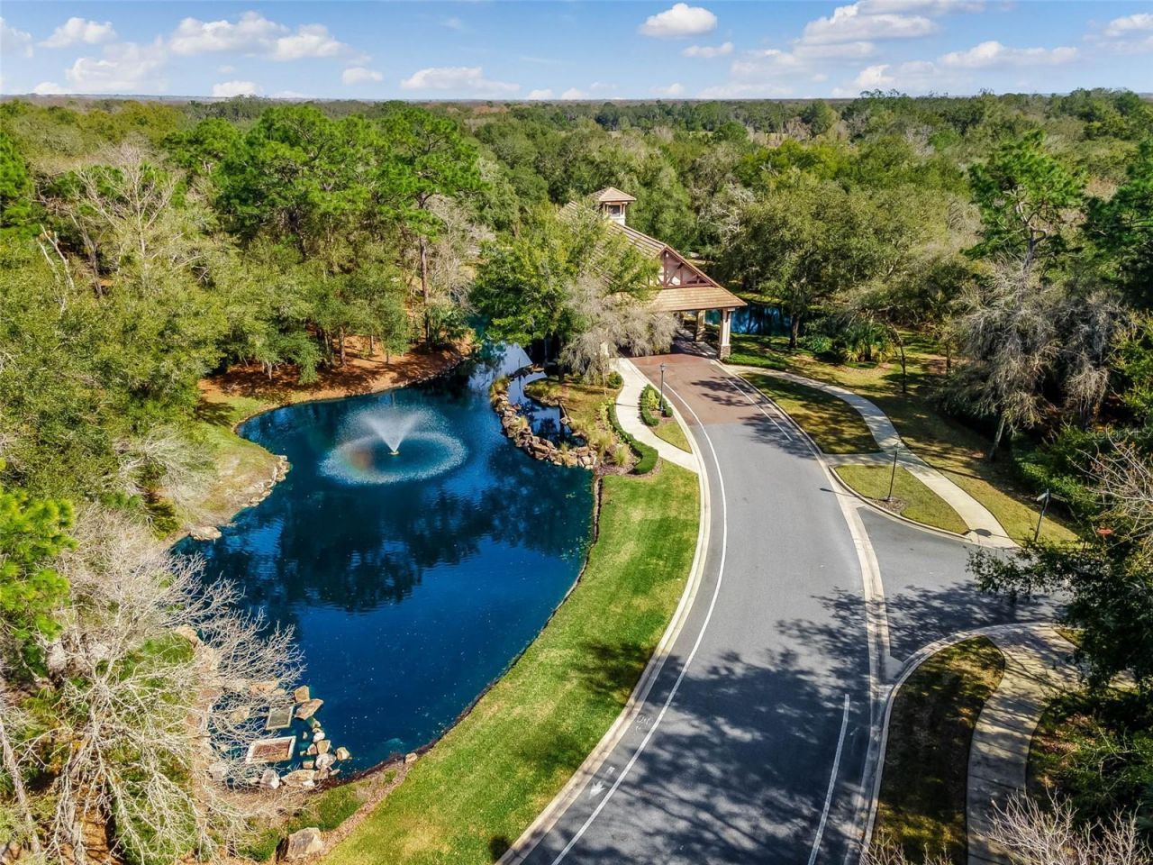 25499 Hawks Run Lane, Sorrento, FL 32776 Photo