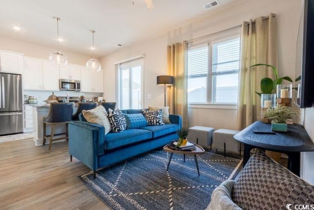 8840 Henry Rd. Photo 6