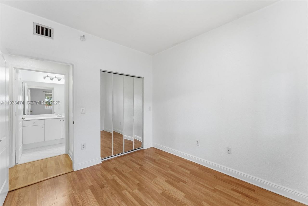 10710 NW 66th St, Unit 111, Doral, FL 33178 Photo