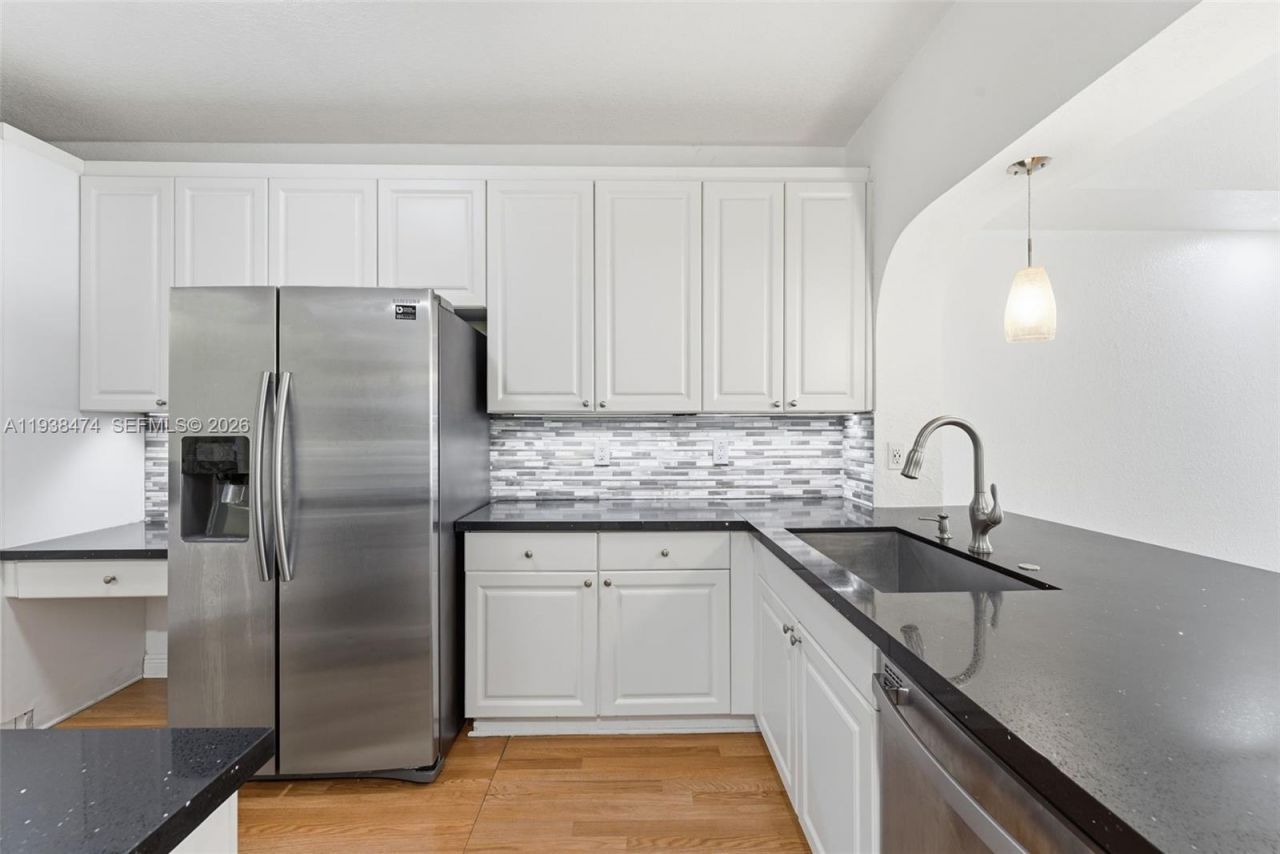 10710 NW 66th St, Unit 111, Doral, FL 33178 Photo