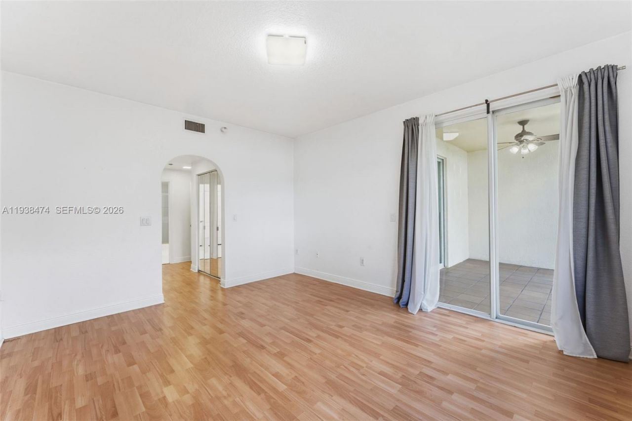 10710 NW 66th St, Unit 111, Doral, FL 33178 Photo