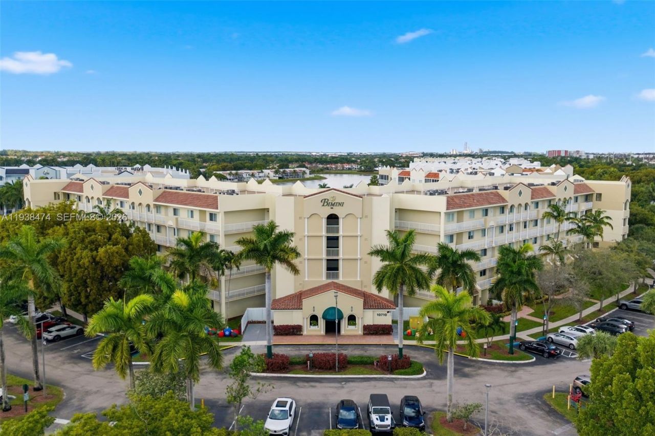 10710 NW 66th St, Unit 111, Doral, FL 33178 Photo