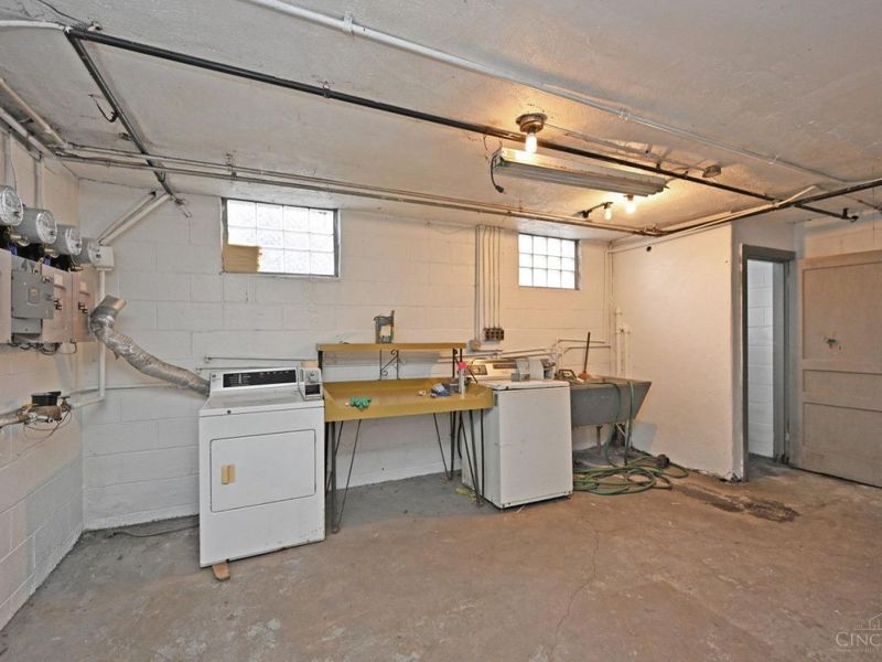 3042 Percy Avenue, Cincinnati, OH 45211 Photo 17