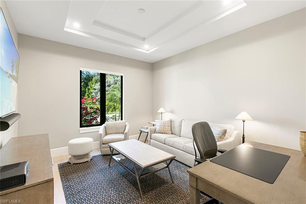 2036 Cambridge Park Dr, Naples, FL 34109 Photo