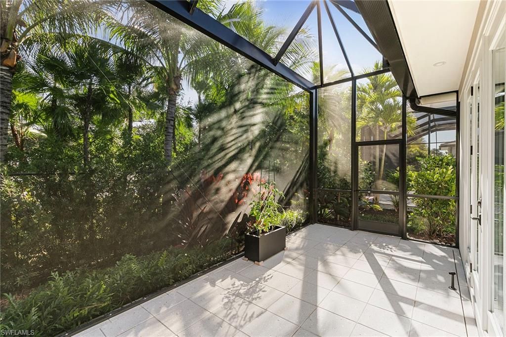 2036 Cambridge Park Dr, Naples, FL 34109 Photo