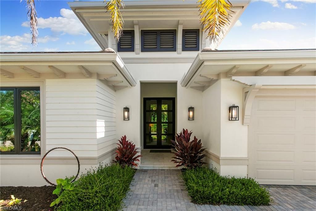 2036 Cambridge Park Dr, Naples, FL 34109 Photo