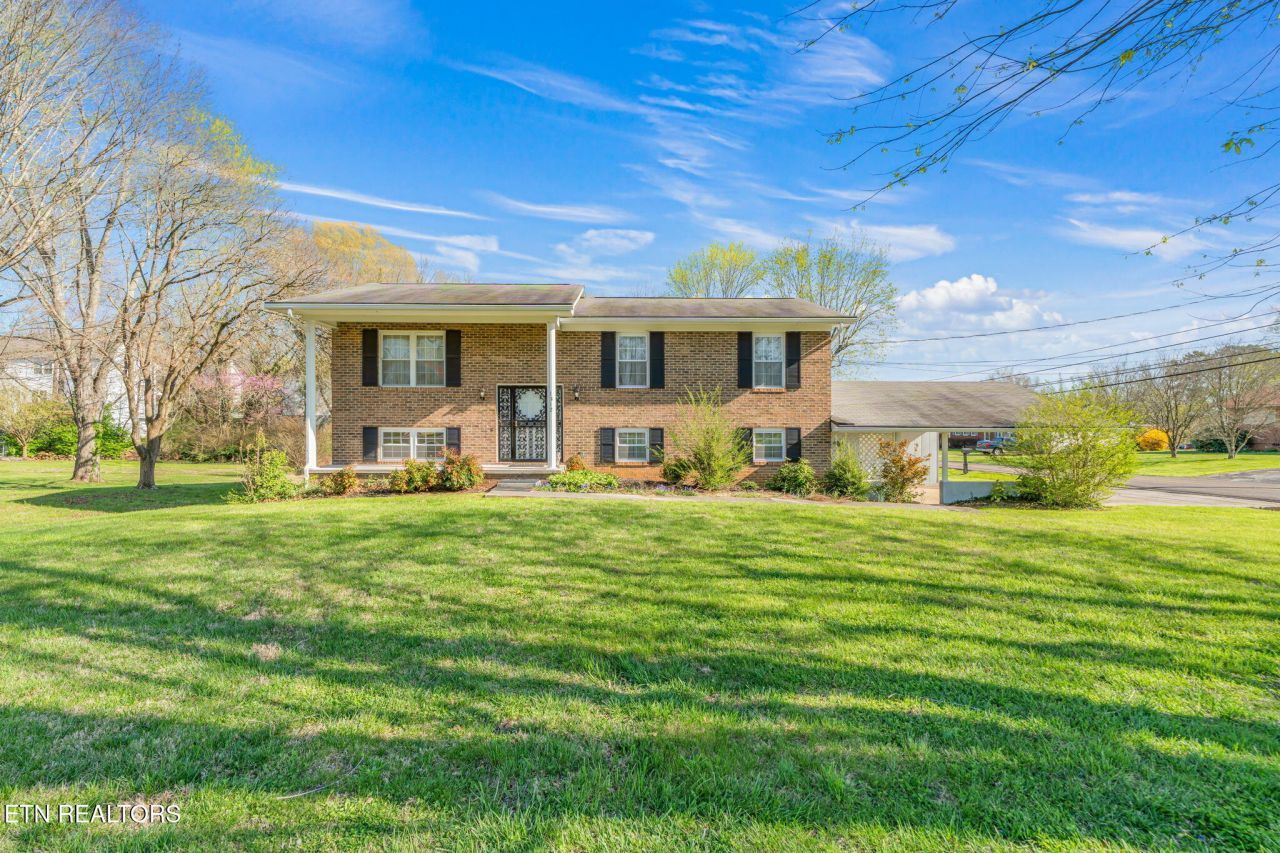 1312 Lula Bell Drive, Powell, TN 37849 Main Photo