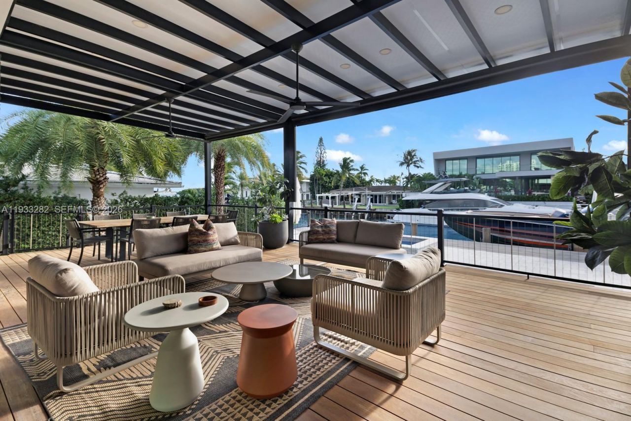 1970 NE 119th Rd, North Miami, FL 33181 Photo