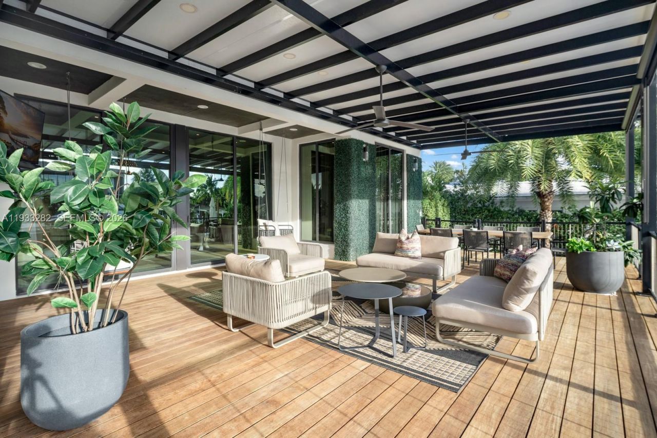 1970 NE 119th Rd , North Miami, FL 33181 Photo