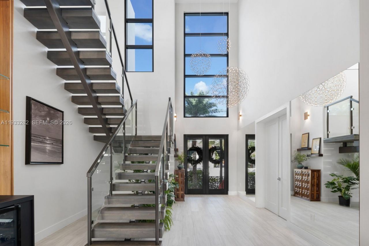 1970 NE 119th Rd , North Miami, FL 33181 Photo