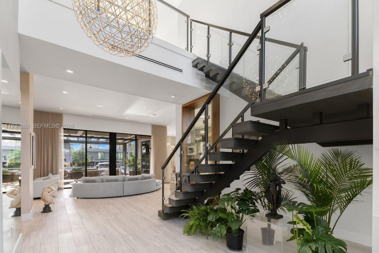 1970 NE 119th Rd , North Miami, FL 33181 Photo