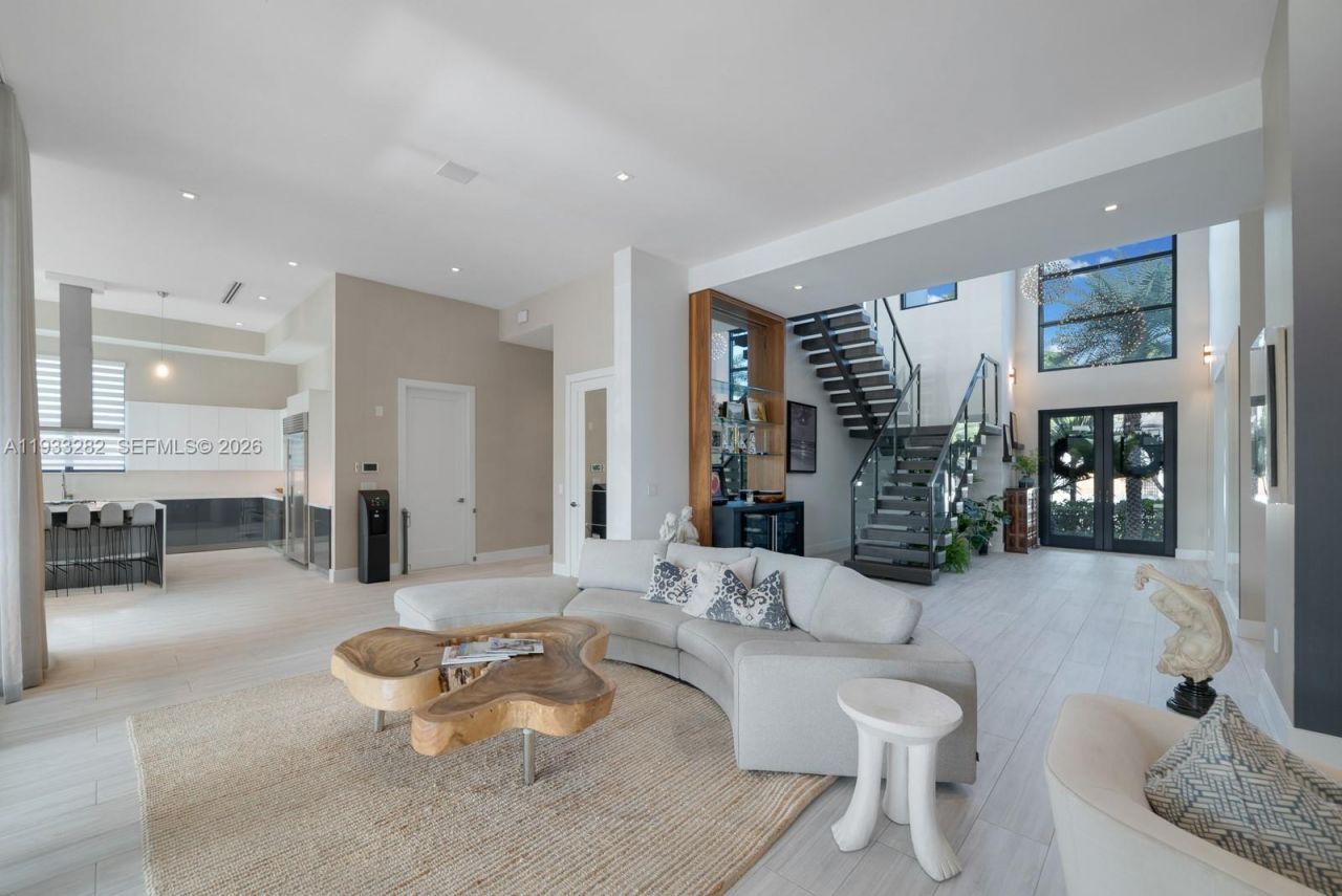 1970 NE 119th Rd , North Miami, FL 33181 Photo