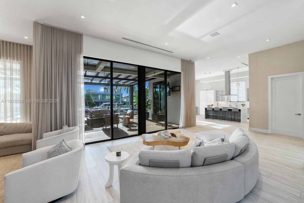 1970 NE 119th Rd , North Miami, FL 33181 Photo