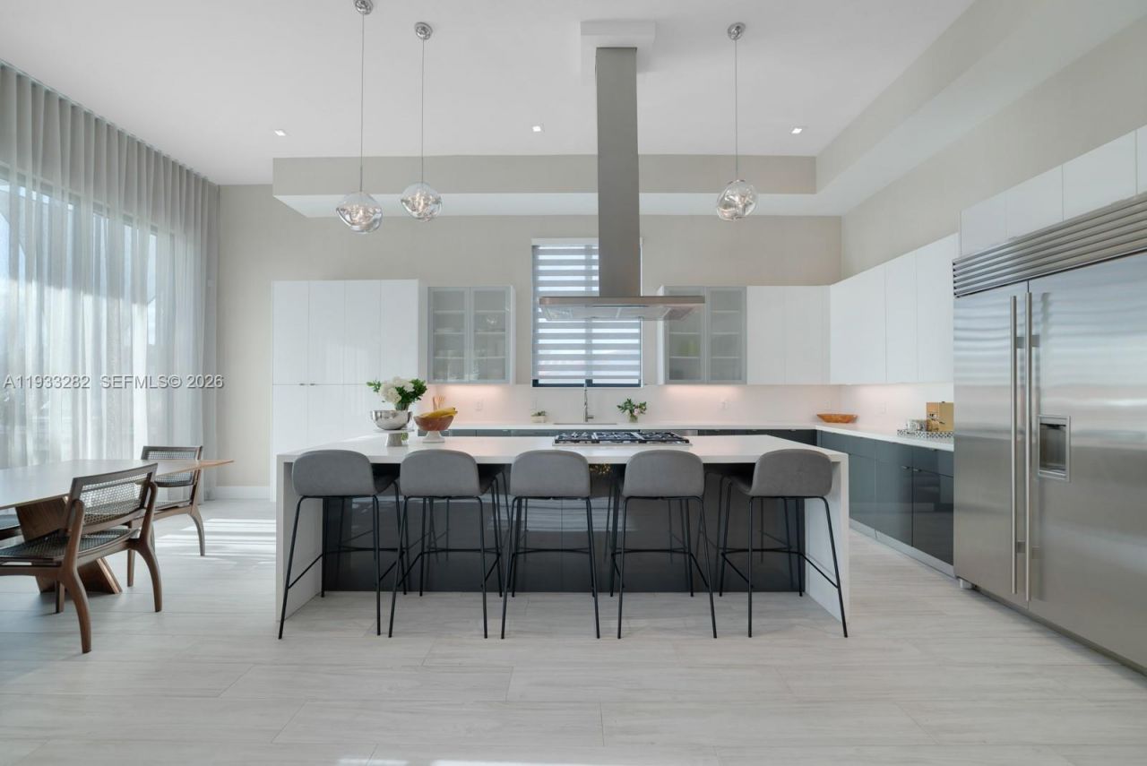 1970 NE 119th Rd, North Miami, FL 33181 Photo