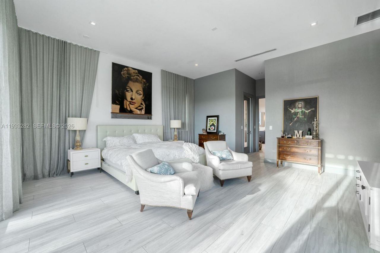 1970 NE 119th Rd, North Miami, FL 33181 Photo