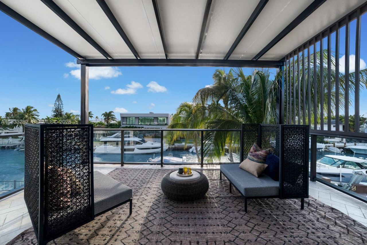 1970 NE 119th Rd, North Miami, FL 33181 Photo