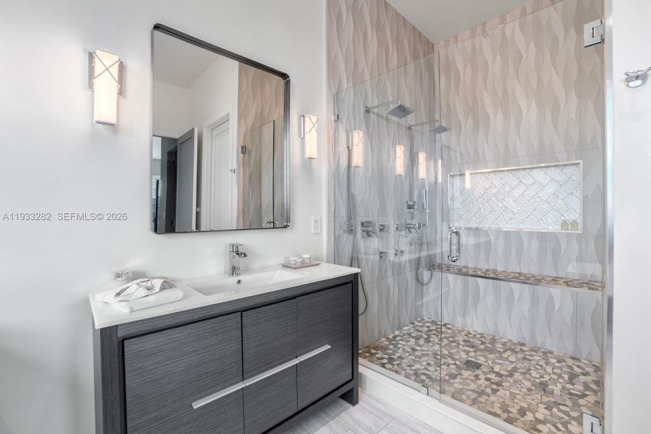 1970 NE 119th Rd , North Miami, FL 33181 Photo