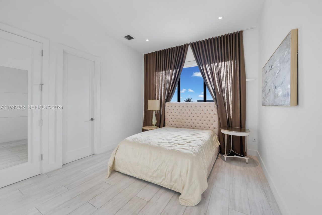 1970 NE 119th Rd , North Miami, FL 33181 Photo