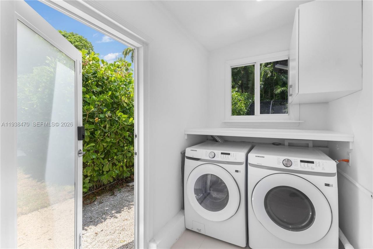 741 NE 87th St, Miami, FL 33138 Photo