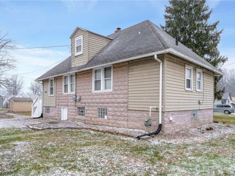 1314 Pennsylvania Avenue, Mc Donald, OH 44437 Photo 2