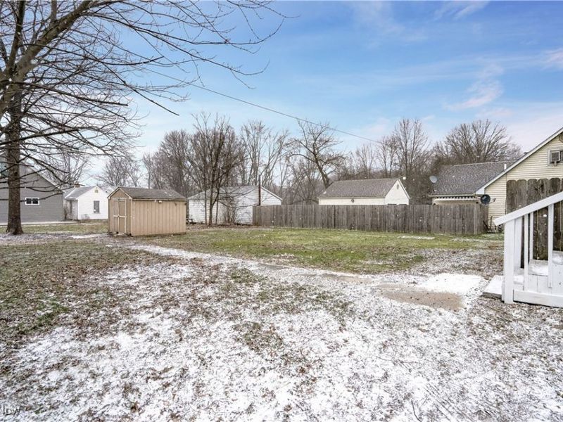 1314 Pennsylvania Avenue, Mc Donald, OH 44437 Photo 24