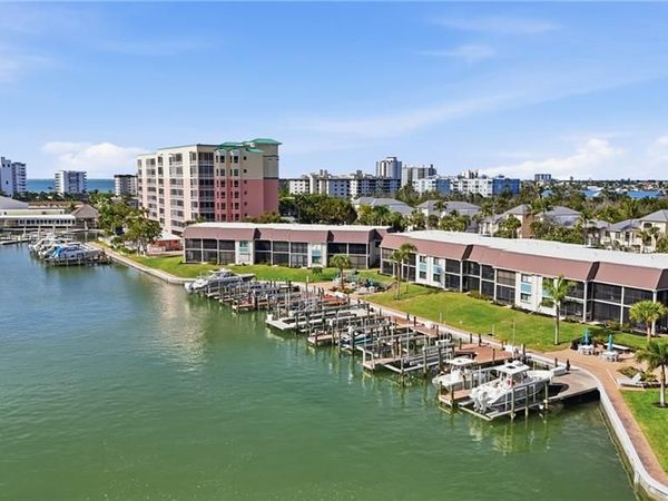 200 Lenell RD, Unit 120, FORT MYERS BEACH, FL 33931